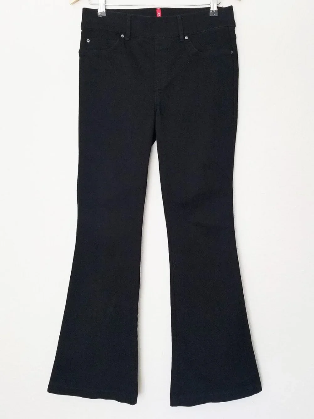 SPANXshape EveryWear Flared Pull On Jeans Black Size M Slimming Denim $138 20326